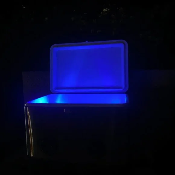 Coors Light Beer Stainless Cooler Bluetooth Speakers LED Lights - Picture 2 of 14